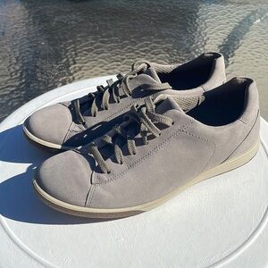 Ecco Women's Light Gray Casual Sneakers